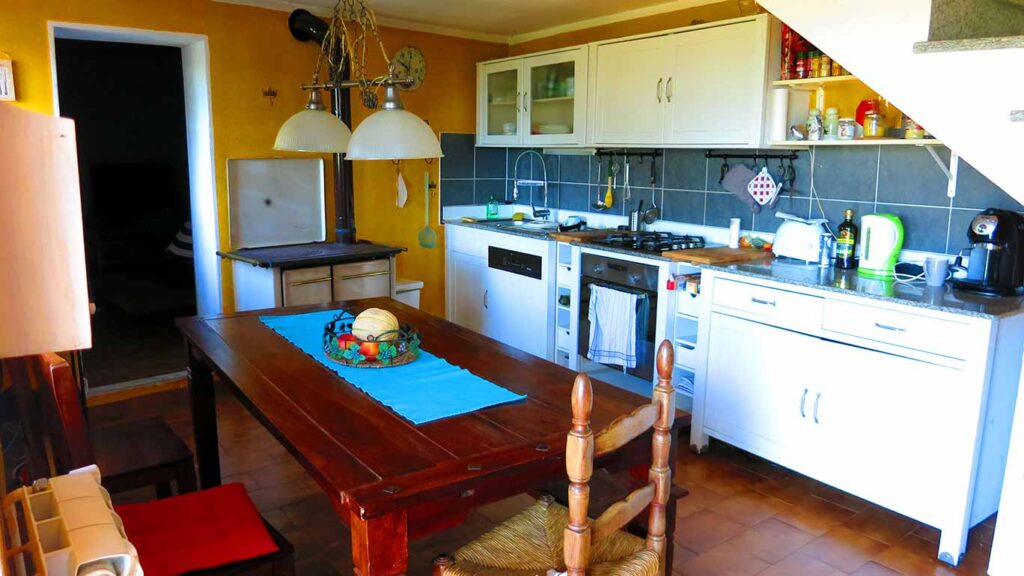 Albergo-Diffuso-Bruscarola-Ferienhaus-Ligurien-authentisch-romantisch